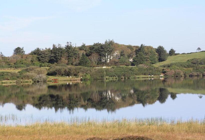 旅馆 The Valley House