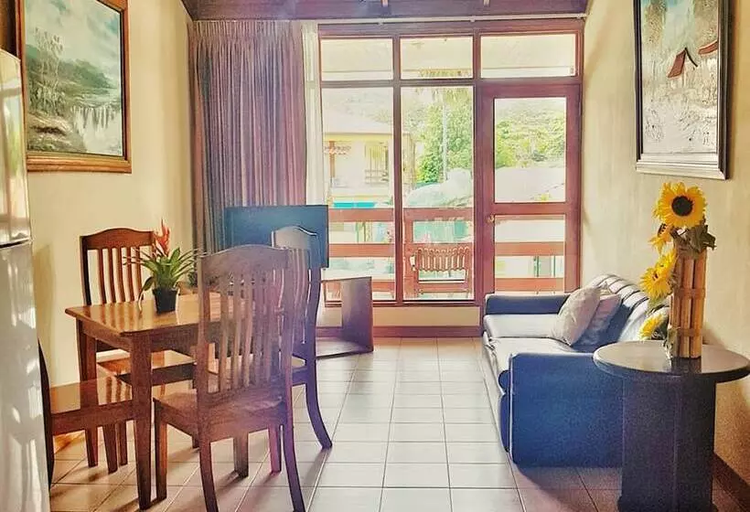 Отель Amapola Resort