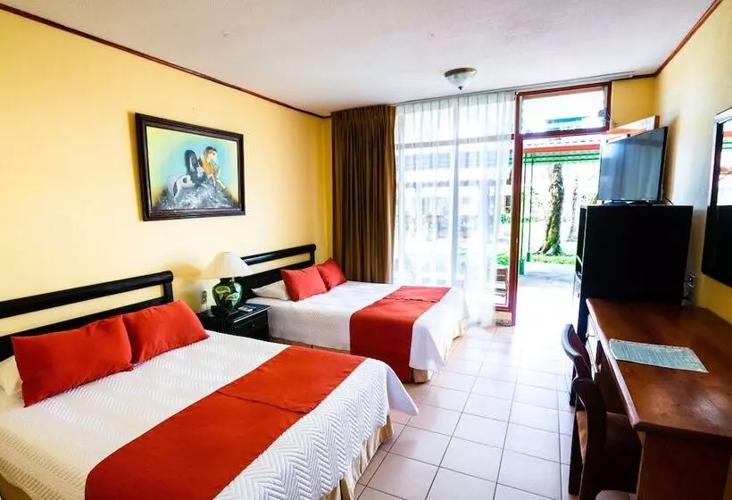 Отель Amapola Resort