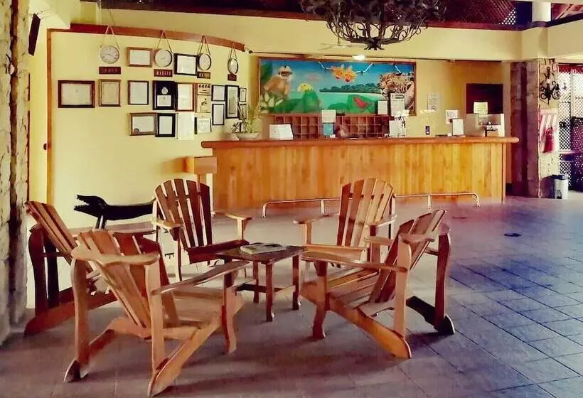 Отель Amapola Resort