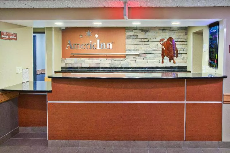فندق Americinn By Wyndham Grand Forks