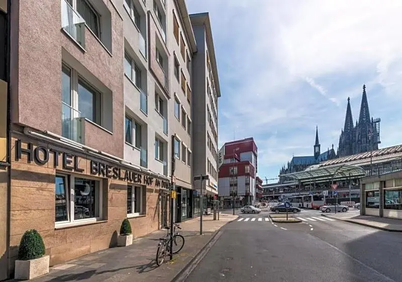 هتل Breslauer Hof Am Dom