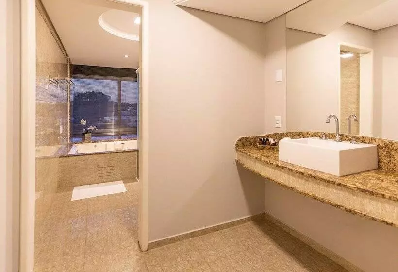 Otel Continental Inn