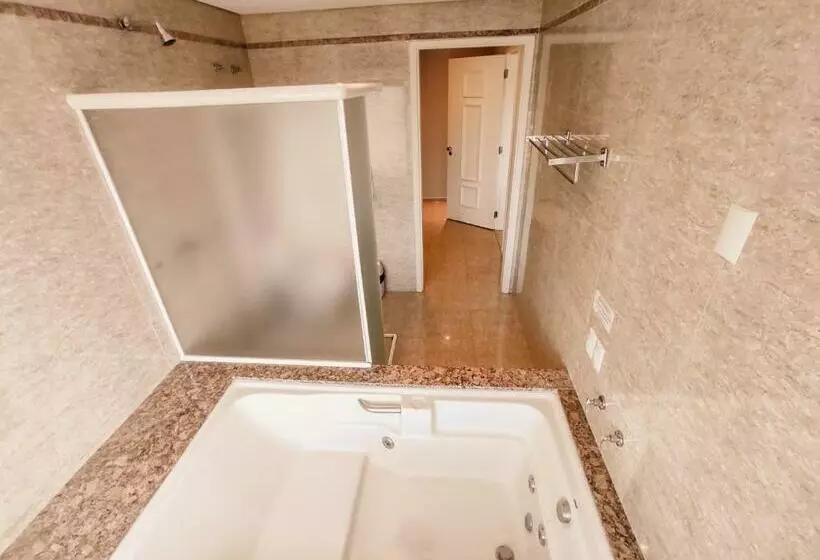 Otel Continental Inn