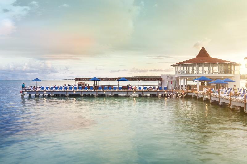 هتل Decameron Aquarium   All Inclusive