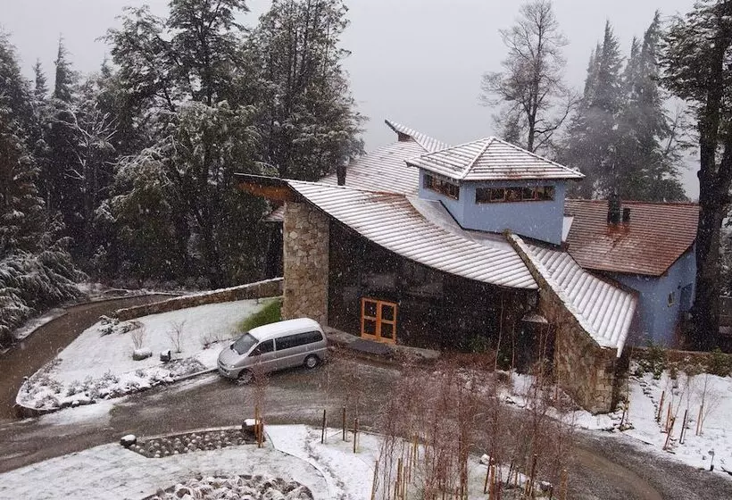 هتل Design Suites Bariloche