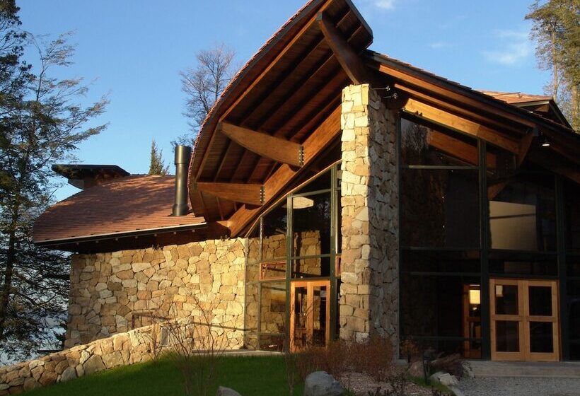 هتل Design Suites Bariloche