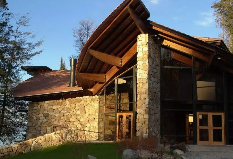 هتل Design Suites Bariloche