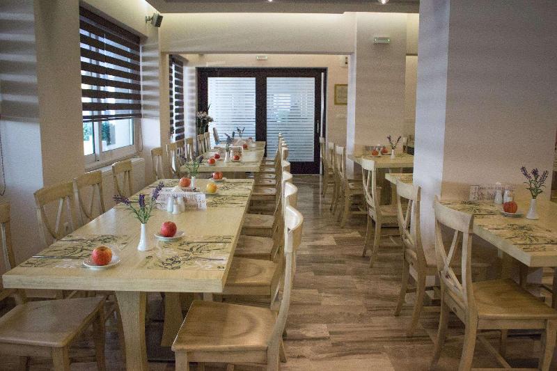 Europe Hotel   Free Underground Parking