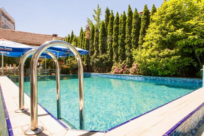 Europe Hotel   Free Underground Parking