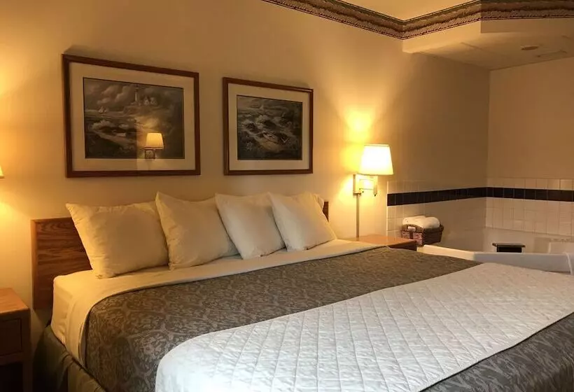 Отель Fairbridge Inn & Suites