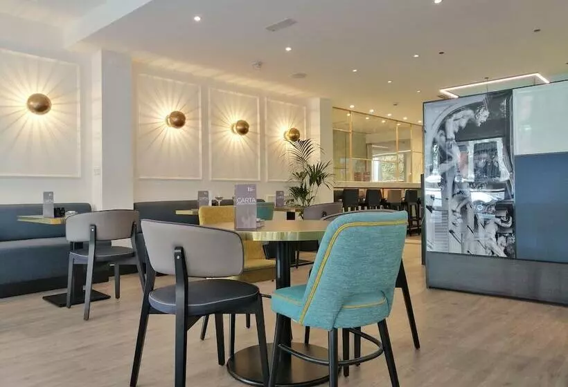 هتل Gran Versalles