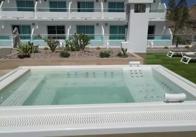 فندق Fergus Cactus Garden