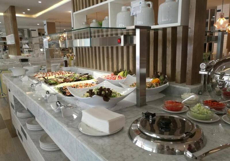 Hotel Fergus Cactus Garden