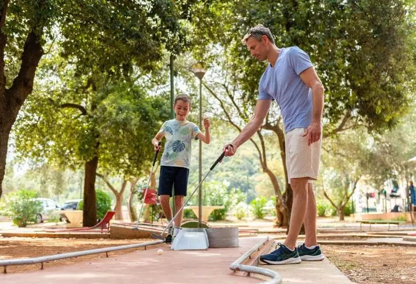 Mimosa Lido Palace   Maslinica Hotels & Resorts