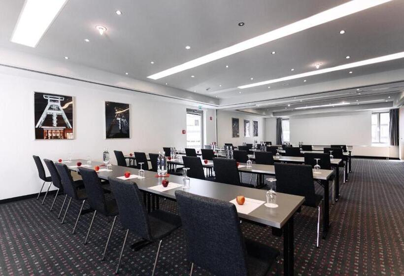 Szálloda Ramada By Wyndham Essen