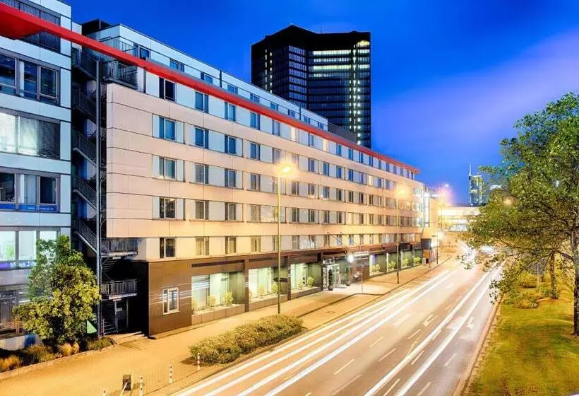 Hotel Ramada By Wyndham Essen