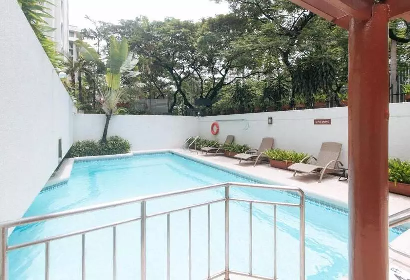 فندق Reddoorz Premium At The Residences Olympia Makati