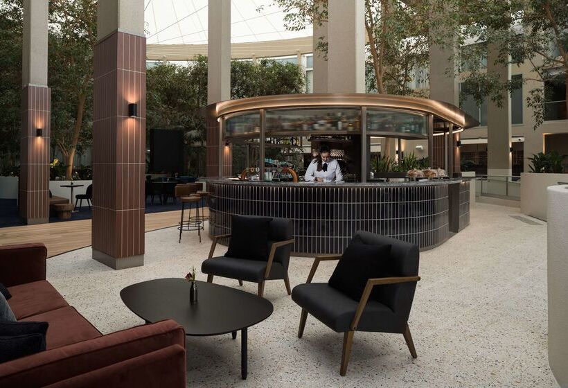 Otel Rydges Canberra