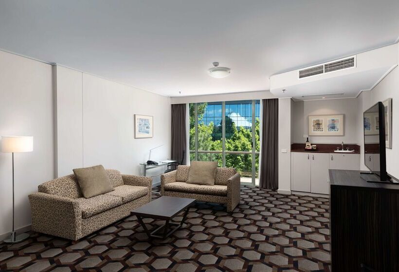 Otel Rydges Canberra