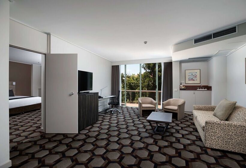 Otel Rydges Canberra