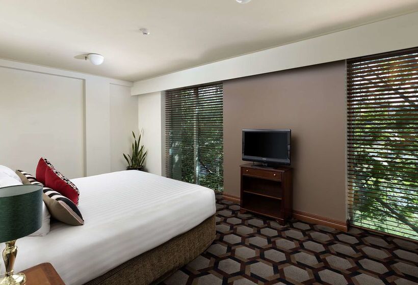 Otel Rydges Canberra