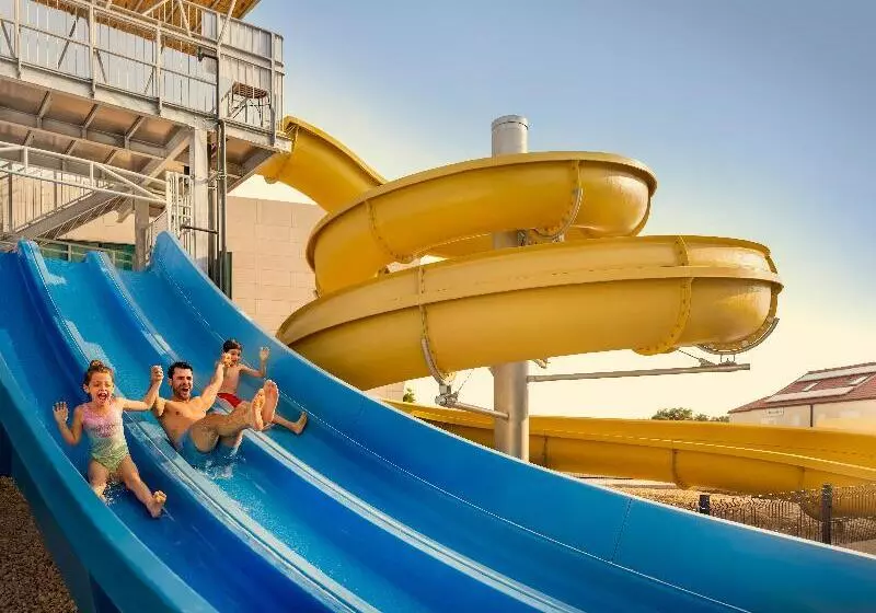 هتل Valamar Tirena