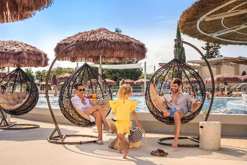 هتل Valamar Tirena