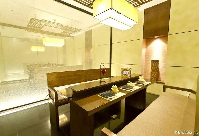 Waterfront Cebu City Hotel & Casino