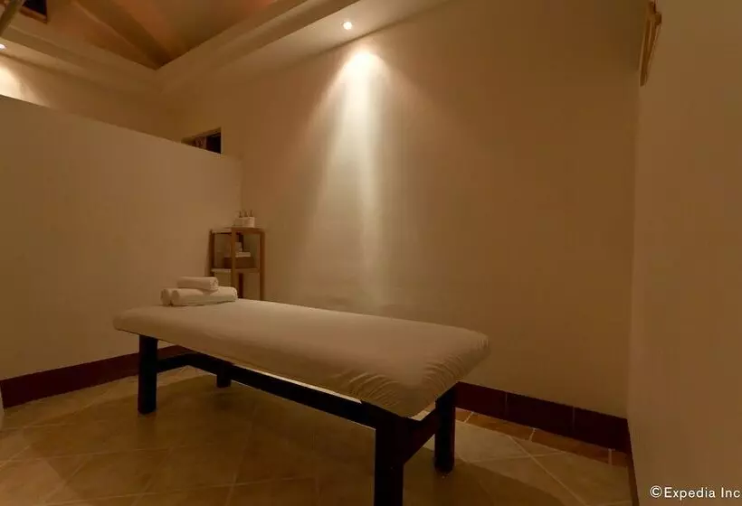 Waterfront Cebu City Hotel & Casino