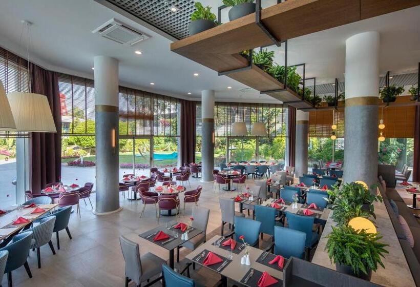 渡假胜地  Akra Kemer