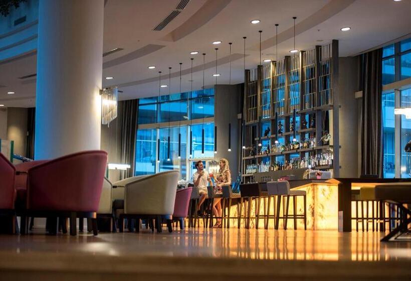 渡假胜地  Akra Kemer