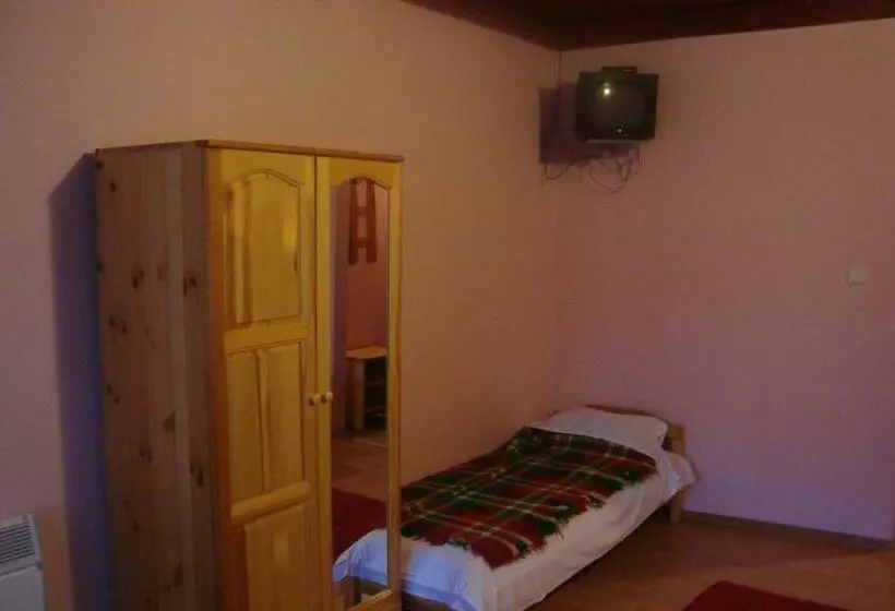 هاستل Garchev Han