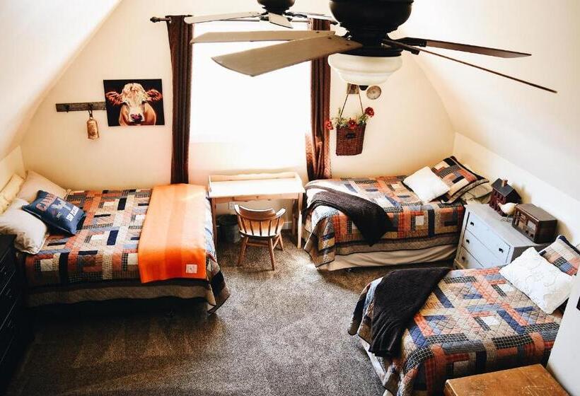 민박 Country Barn B And B