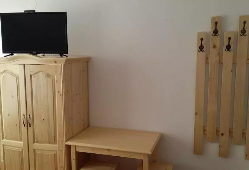 Aamiaismajoitus (B&B) Hazanéző Panzió