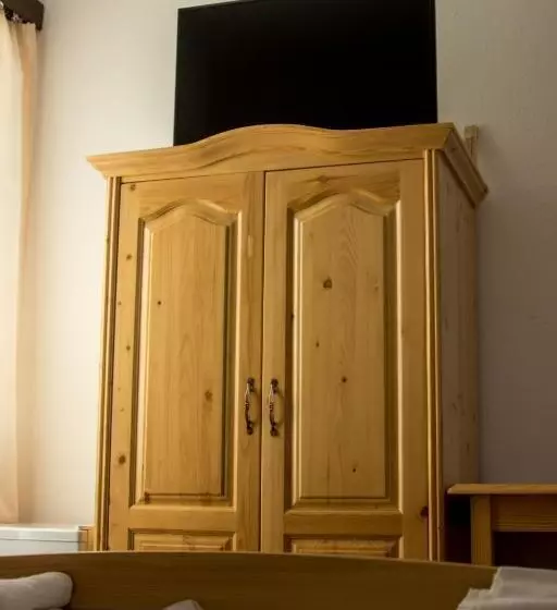 Aamiaismajoitus (B&B) Hazanéző Panzió