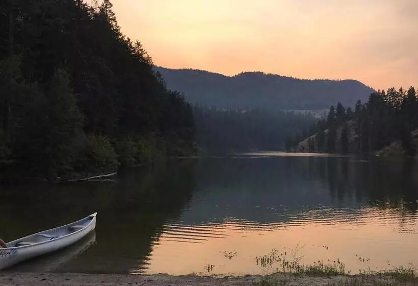 ベッドアンドブレックファースト Mountain Springs Nature Retreat