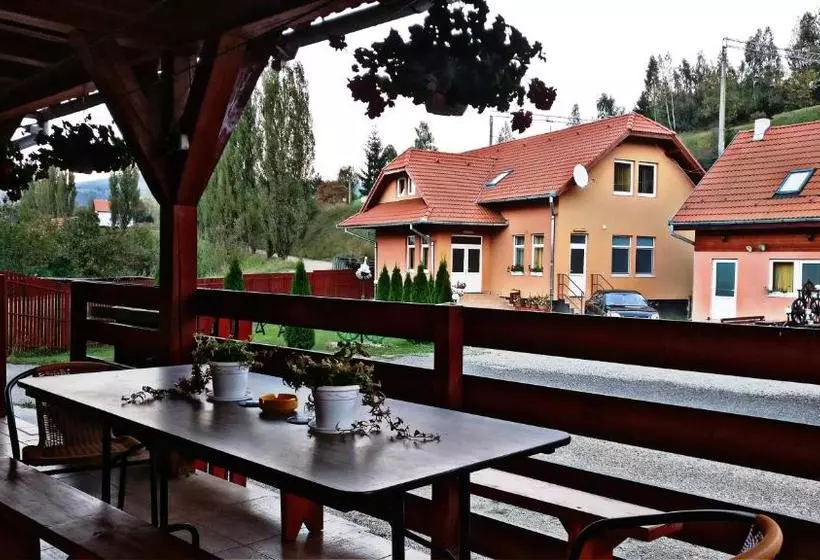 ベッドアンドブレックファースト Picnic Panzio