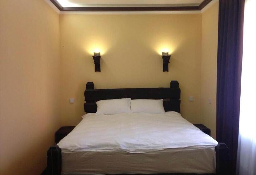 فندق Dniprovskiy Dvir