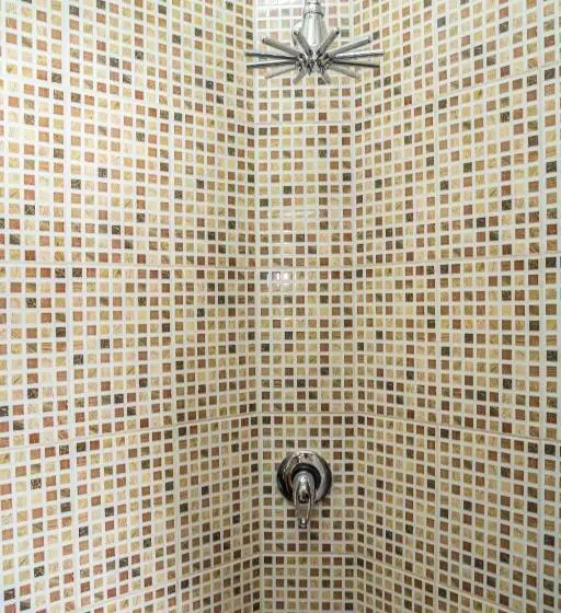 Hotelli Dniprovskiy Dvir