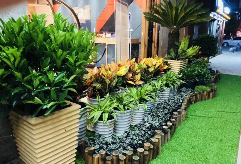 Hotelli Holiday Inn Express Chengdu Tianhe, An Ihg