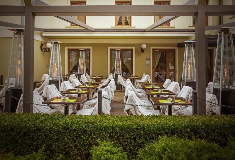 فندق Kúria Beckov Penzión