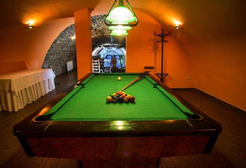 فندق Kúria Beckov Penzión