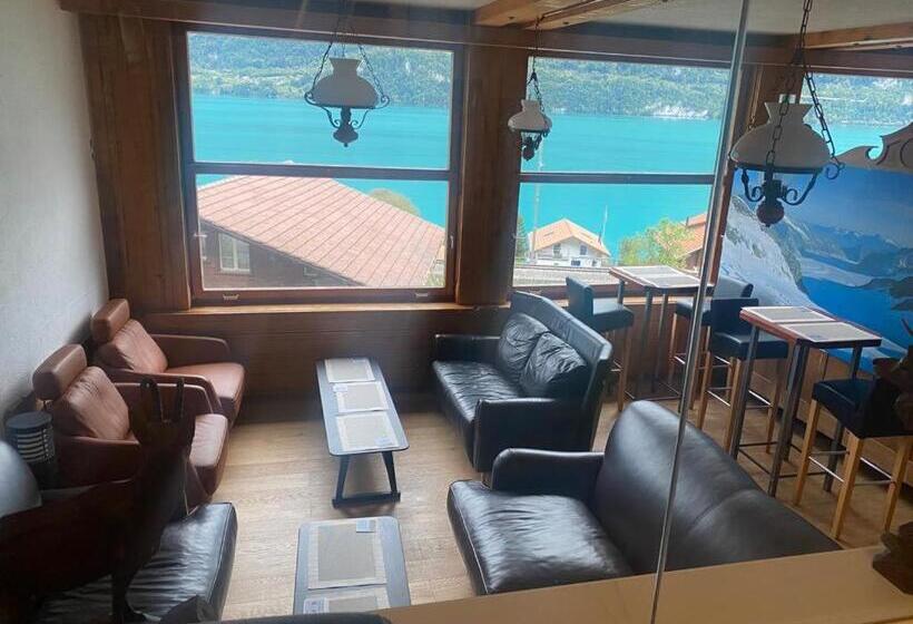 בית מלון כפרי Lakeview Bei Interlaken