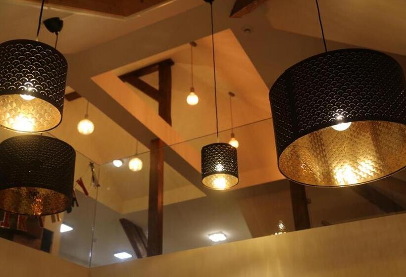 בית מלון כפרי Lakeview Bei Interlaken