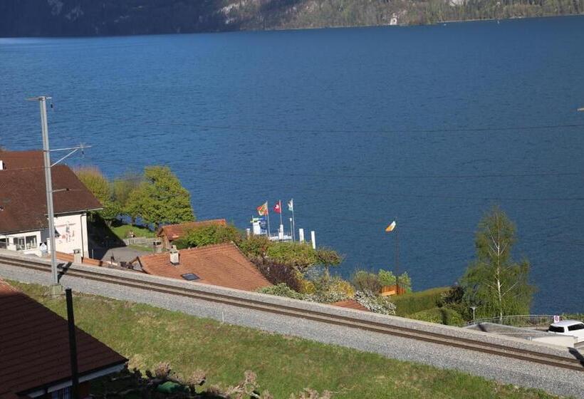 בית מלון כפרי Lakeview Bei Interlaken