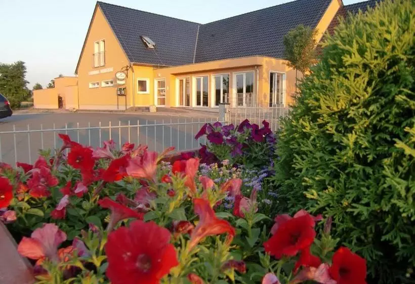 Hotelli Landhaus Bennstedt
