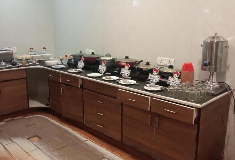 Hotel Mahadev Palace