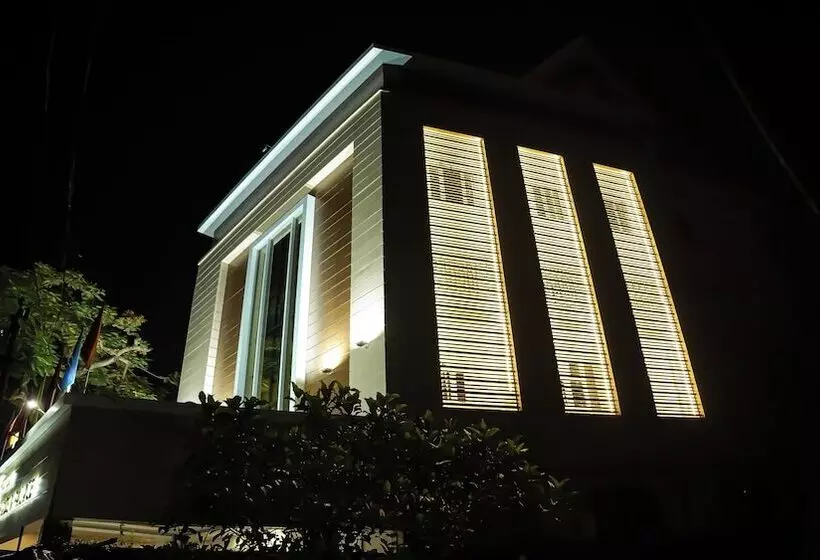 ホテル Mahadev Palace