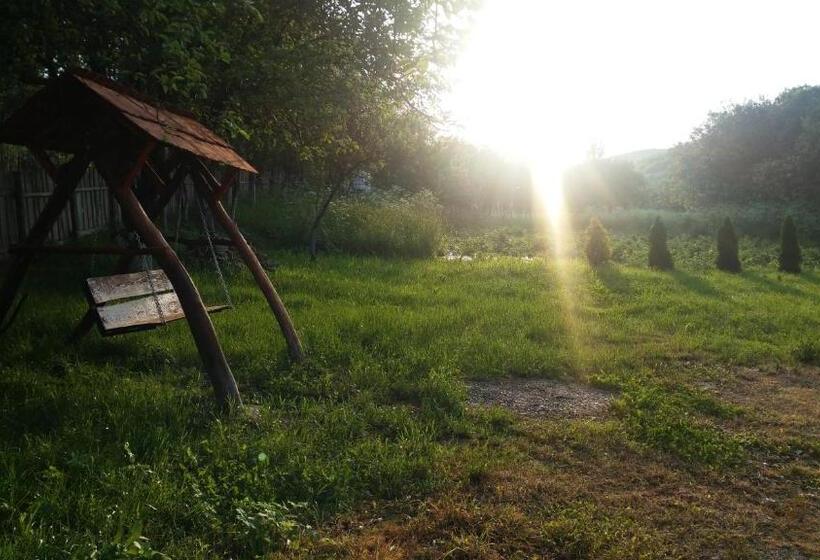 호텔 Pensiunea Agroturistica Cheile Cibului